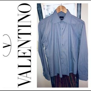 ⭐️⭐️Perfect condition Valentino Men’s shirt  16/41